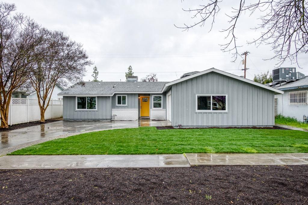 4181 E Holland Ave, Fresno, CA 93726