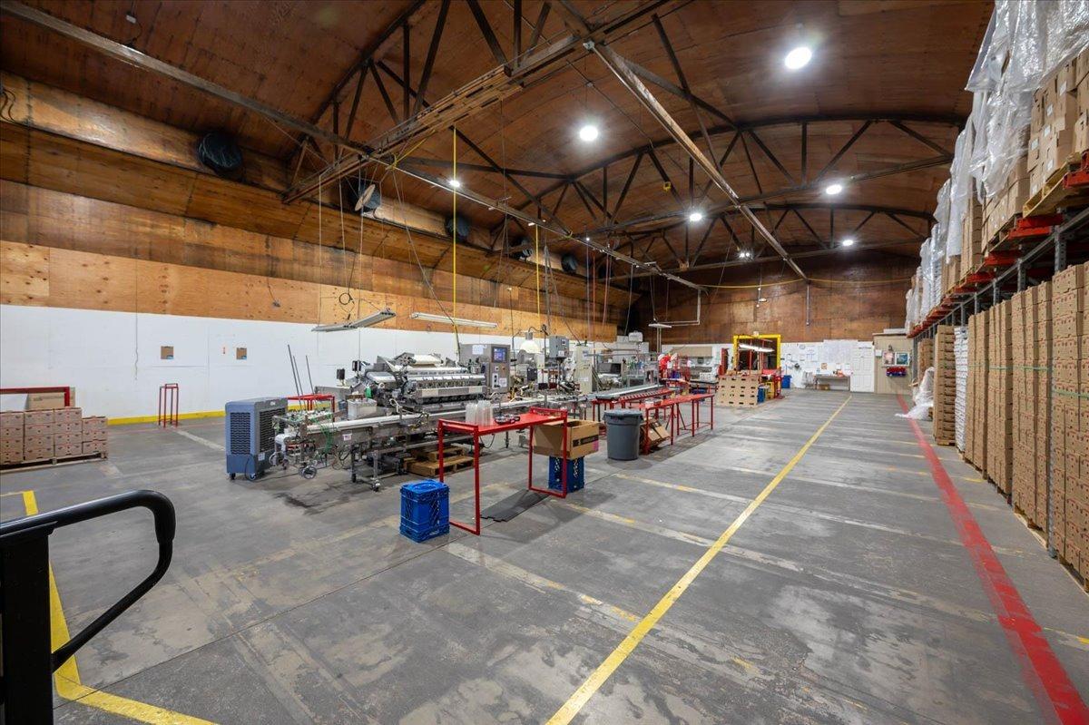 944 S Topeka, Fresno, CA 93721