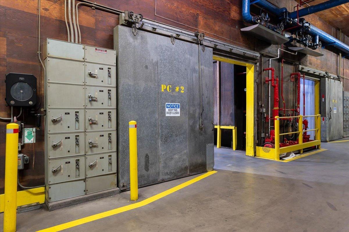 944 S Topeka, Fresno, CA 93721