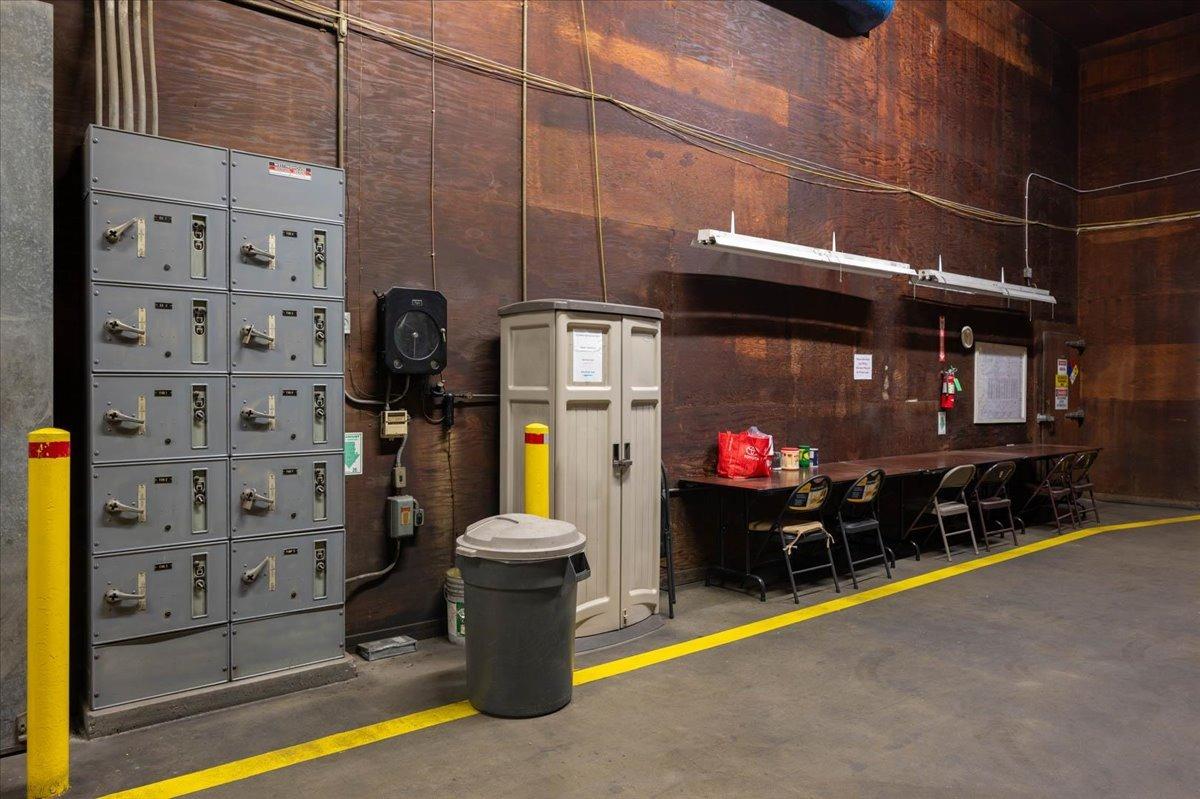 944 S Topeka, Fresno, CA 93721