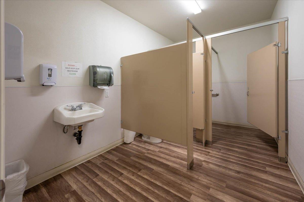 944 S Topeka, Fresno, CA 93721