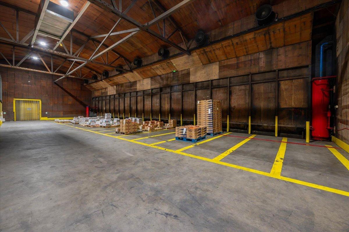 944 S Topeka, Fresno, CA 93721