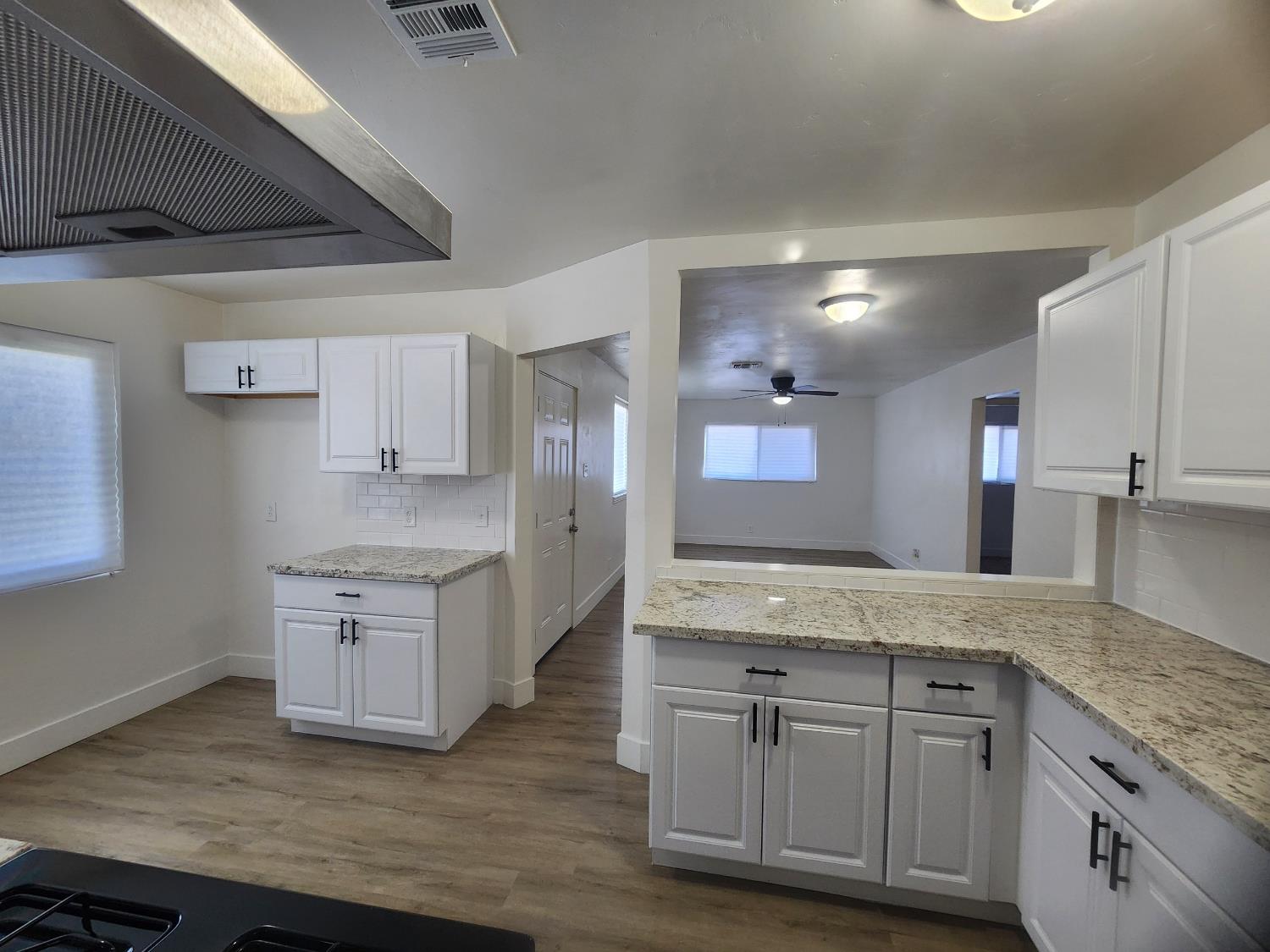 4423 E Eugenia Ave, Fresno, CA 93725