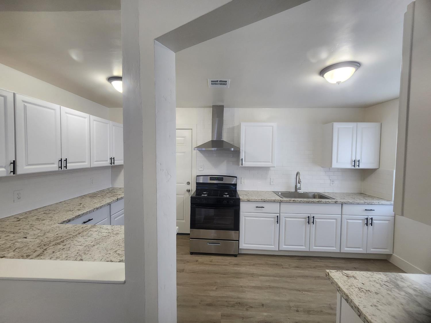 4423 E Eugenia Ave, Fresno, CA 93725