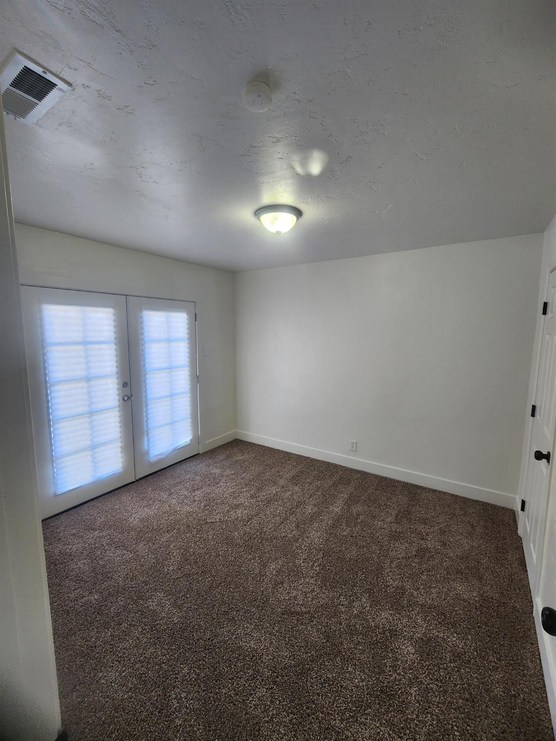 4423 E Eugenia Ave, Fresno, CA 93725
