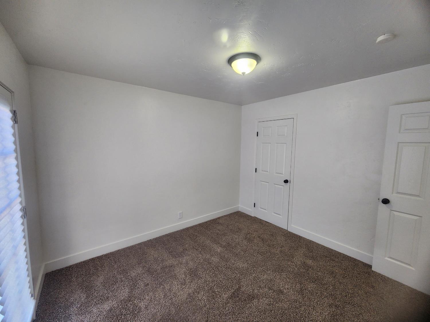 4423 E Eugenia Ave, Fresno, CA 93725