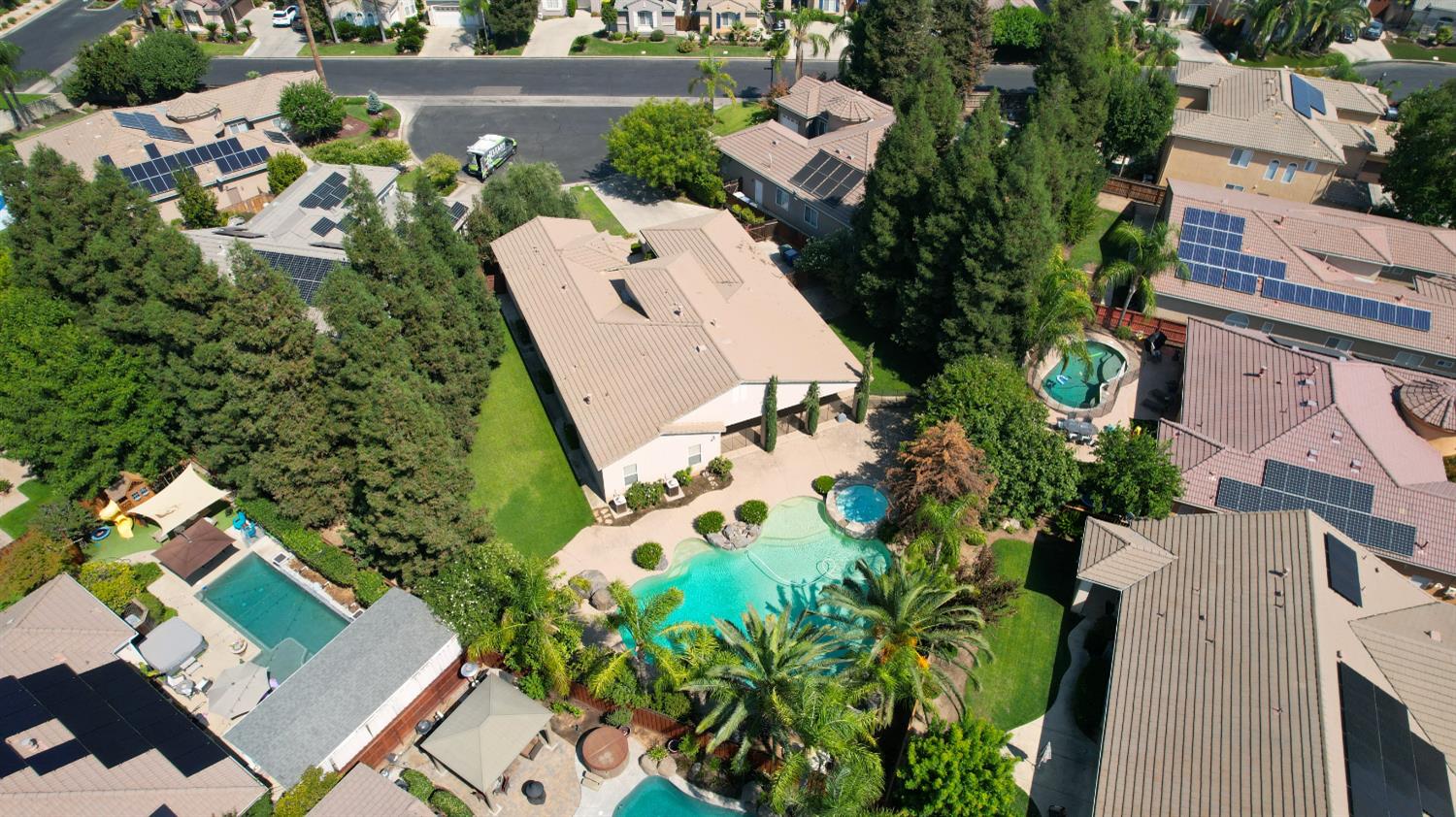 9812 N Sedona Cir, Fresno, CA 93720
