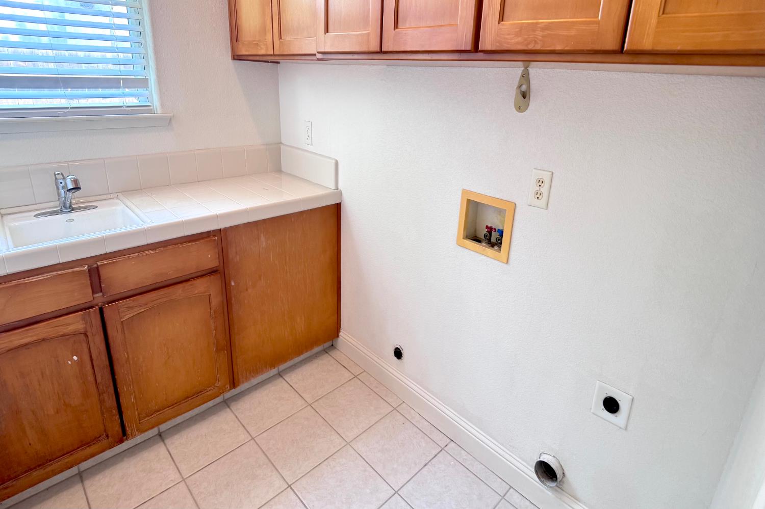 9812 N Sedona Cir, Fresno, CA 93720