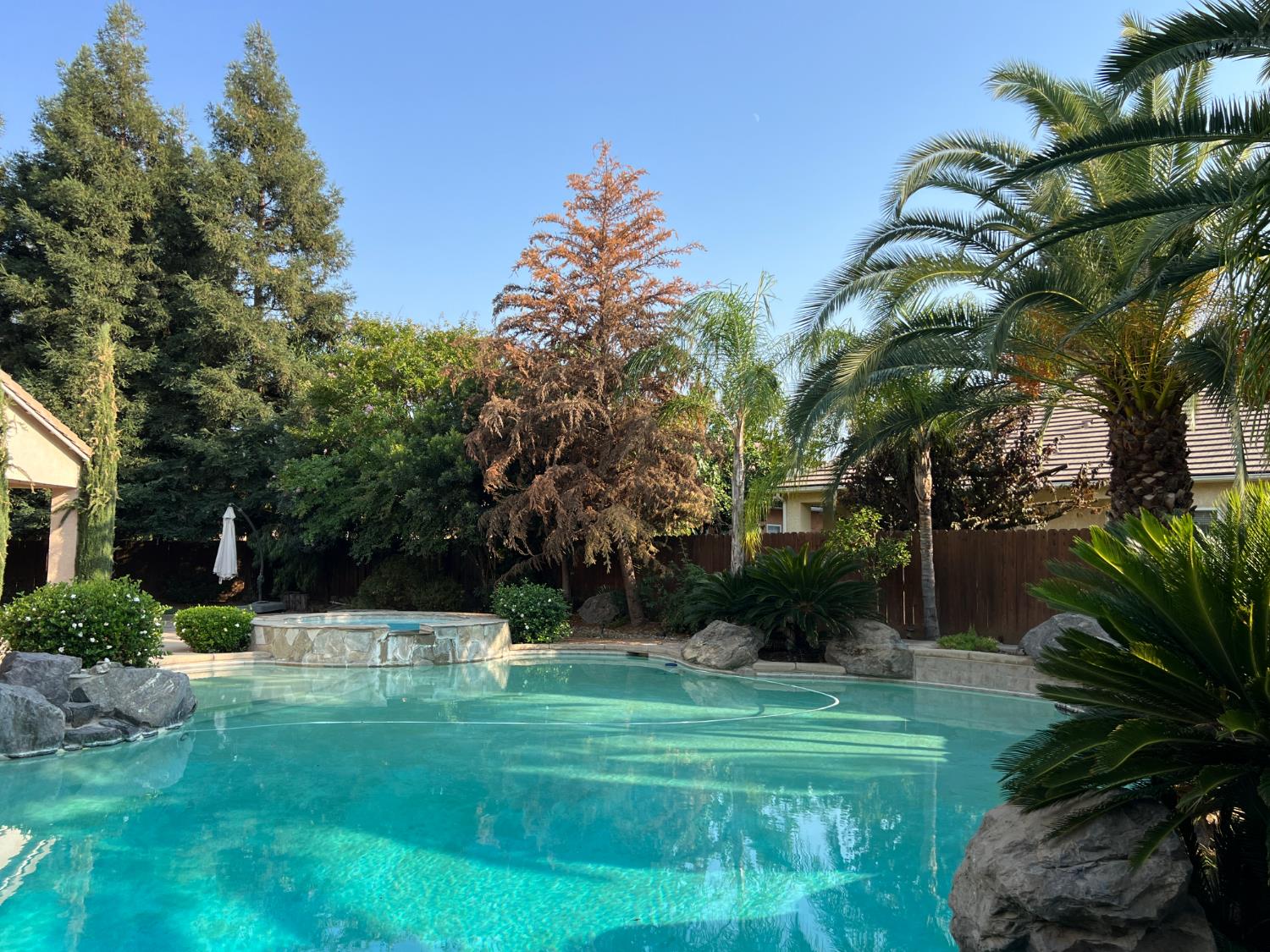 9812 N Sedona Cir, Fresno, CA 93720