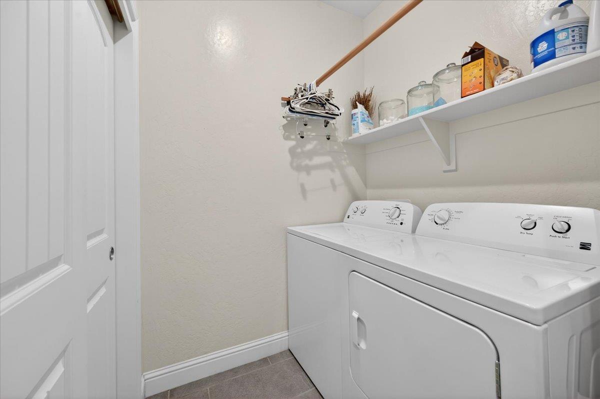 4161 Alamos Ave, Clovis, CA 93619