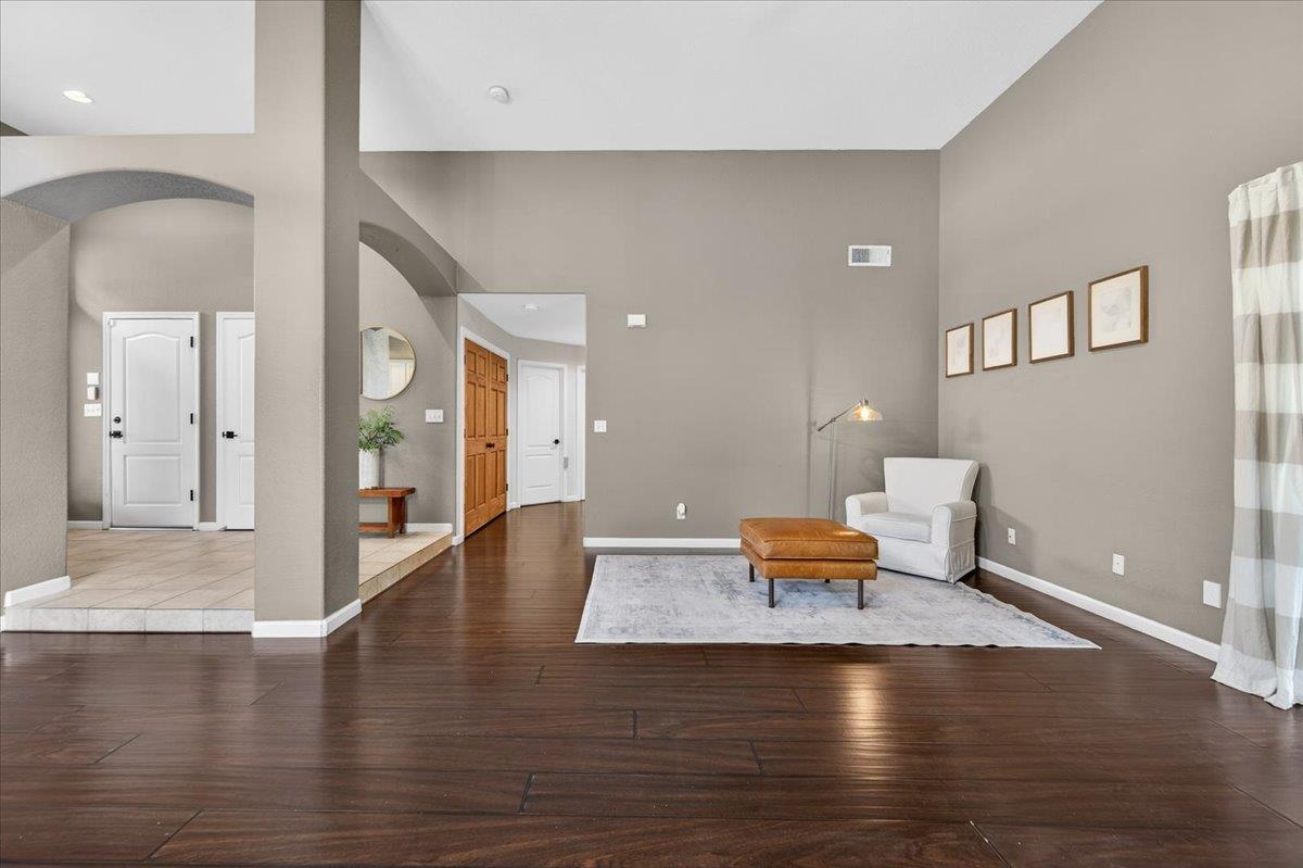 2873 E El Paso Ave, Fresno, CA 93720