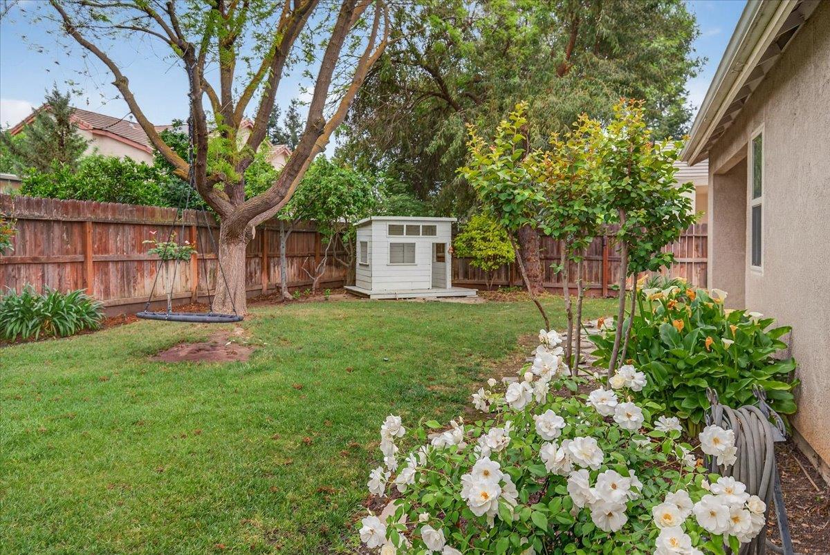 2873 E El Paso Ave, Fresno, CA 93720