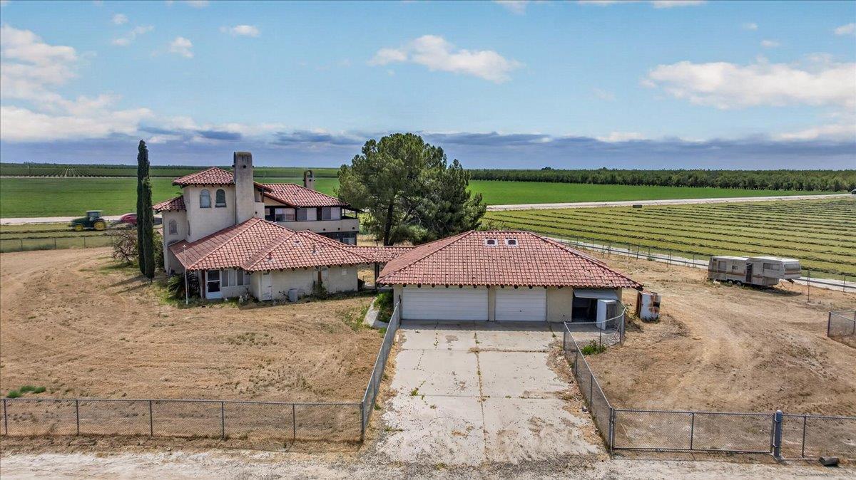 19185 W Jensen Ave, Kerman, CA 93630