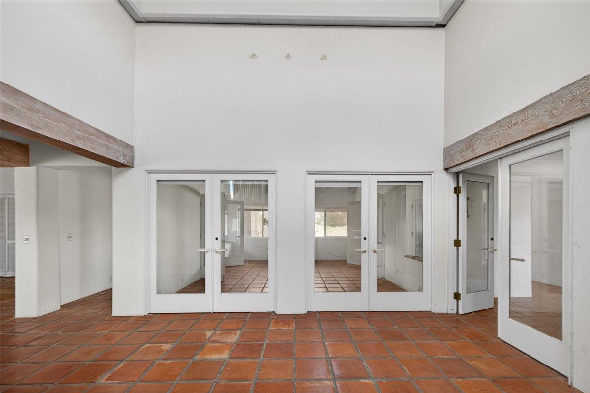 19185 W Jensen Ave, Kerman, CA 93630