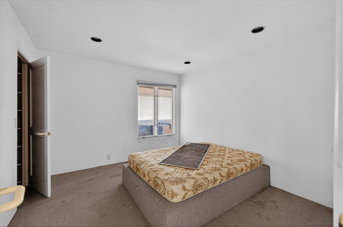 19185 W Jensen Ave, Kerman, CA 93630