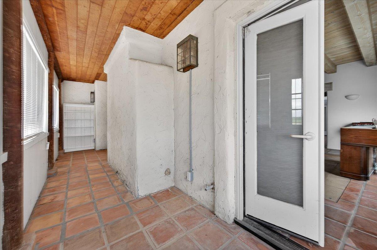 19185 W Jensen Ave, Kerman, CA 93630
