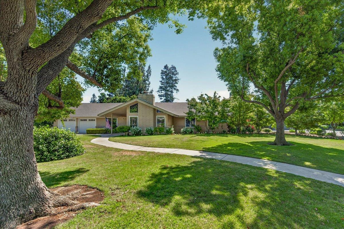 3317 W Alluvial Ave, Fresno, CA 93711