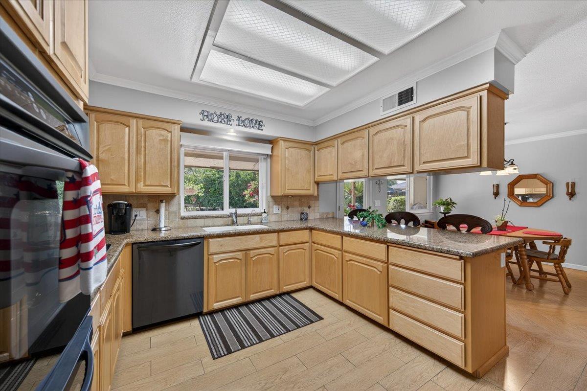 3317 W Alluvial Ave, Fresno, CA 93711